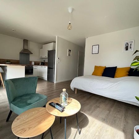 Studio Cosy Et Son Emplacement Ideal Montevrain Exterior photo