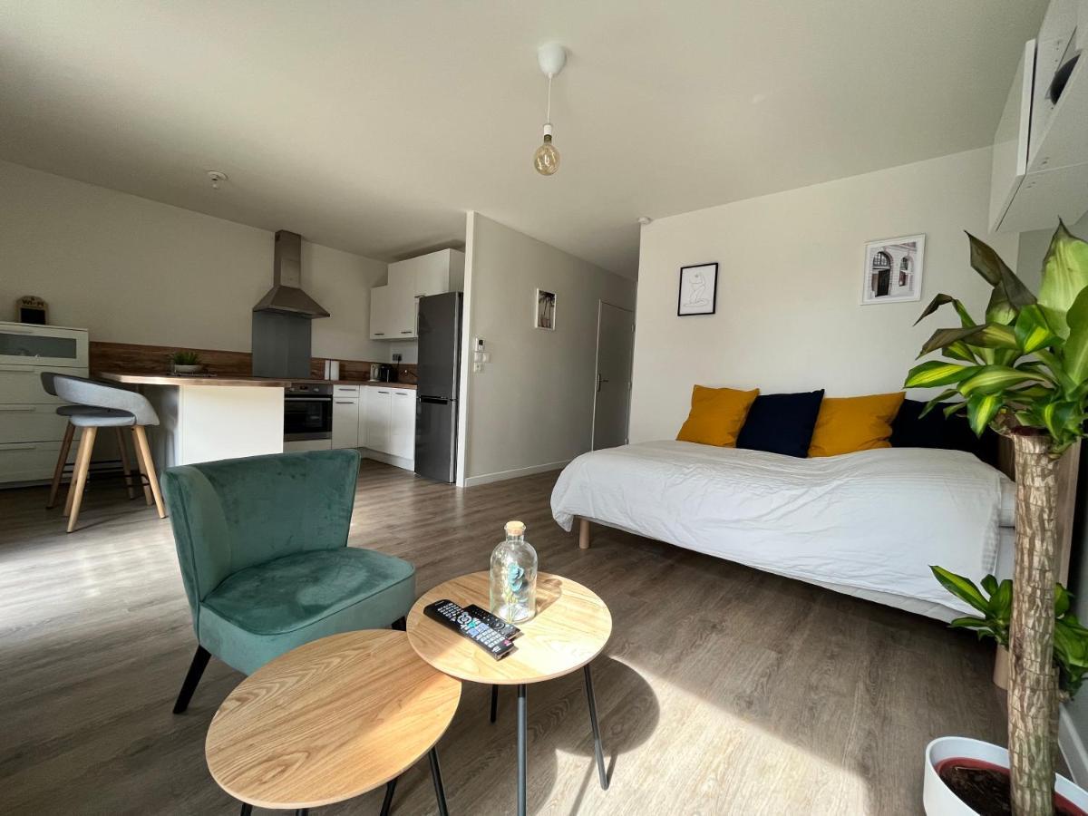 Studio Cosy Et Son Emplacement Ideal Montevrain Exterior photo